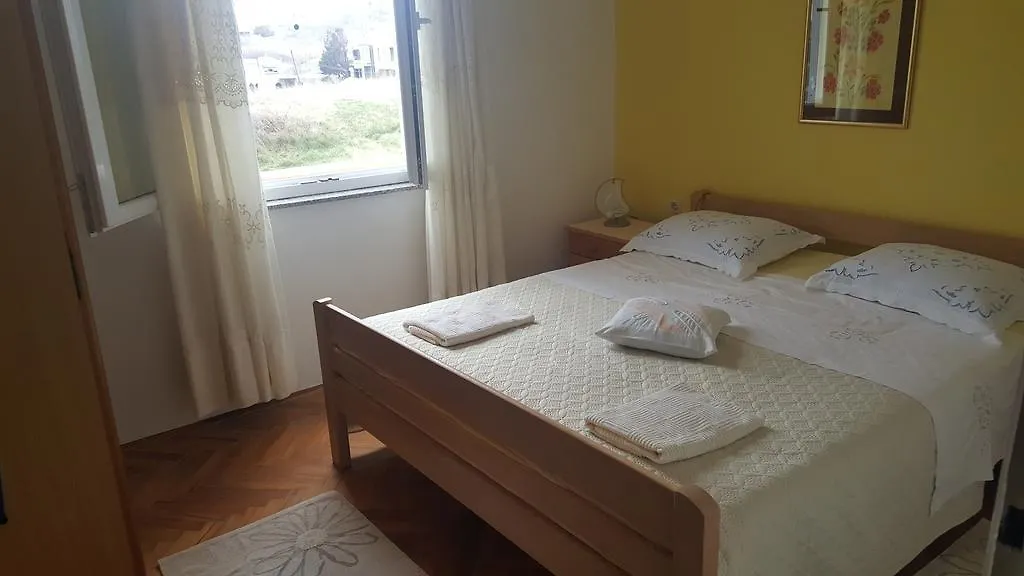 Apartment Zdenka  Dinjiska